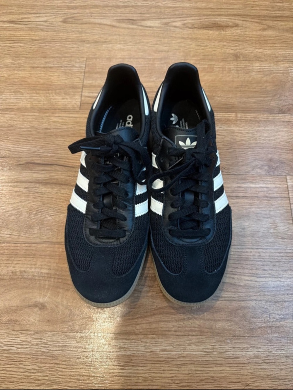 Adidas Men’s Black/White Sambas